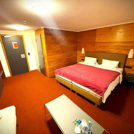 Hotel Berghaus Stuben Stuben am Arlberg Exterior foto